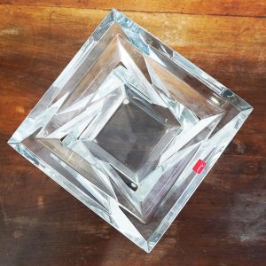 "Architecture” di Baccarat: centrotavola in cristallo - Immagine da sopra