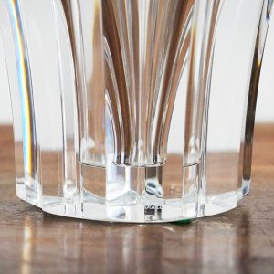“Brigitte” di Baccarat: vaso in cristallo - Dettaglio della base