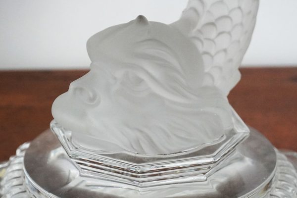 Lampada a delfino Baccarat, in cristallo satinato - Particolare della base satinata