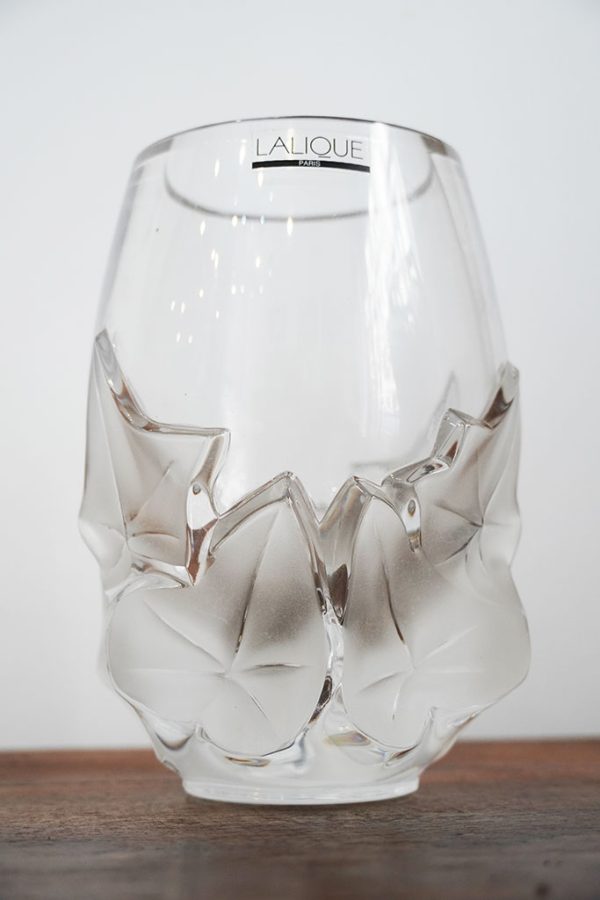 Vaso in cristallo Lalique “Hedera” - Immagine dal basso