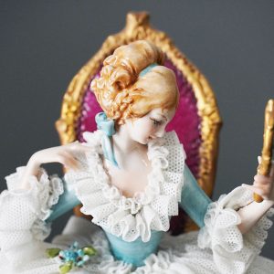 Dama in porcellana di Capodimonte di Giuseppe Cappè - Dettaglio