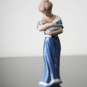 Statuetta Royal Copenaghen “mamma con bambino” - Vista frontale