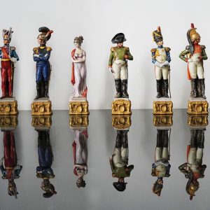 Statuine Capodimonte: serie napoleonica da 8 pezzi in porcellana policroma - Immagine principale